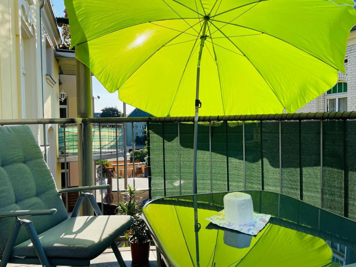 "Glueck Auf" Lichtdurchflutete Schicke Ferienwohnung In Zwickau Esterno foto