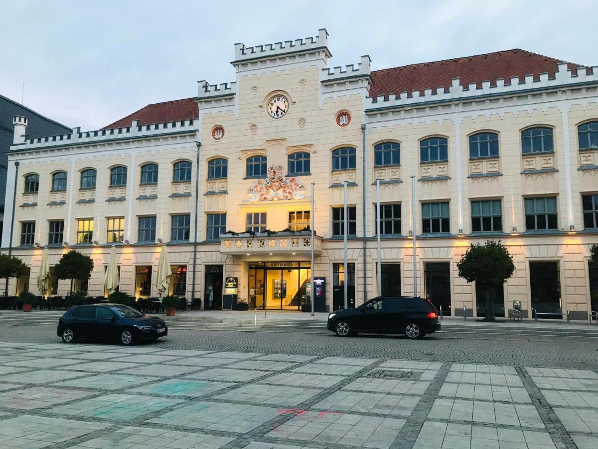 "Glueck Auf" Lichtdurchflutete Schicke Ferienwohnung In Zwickau Esterno foto